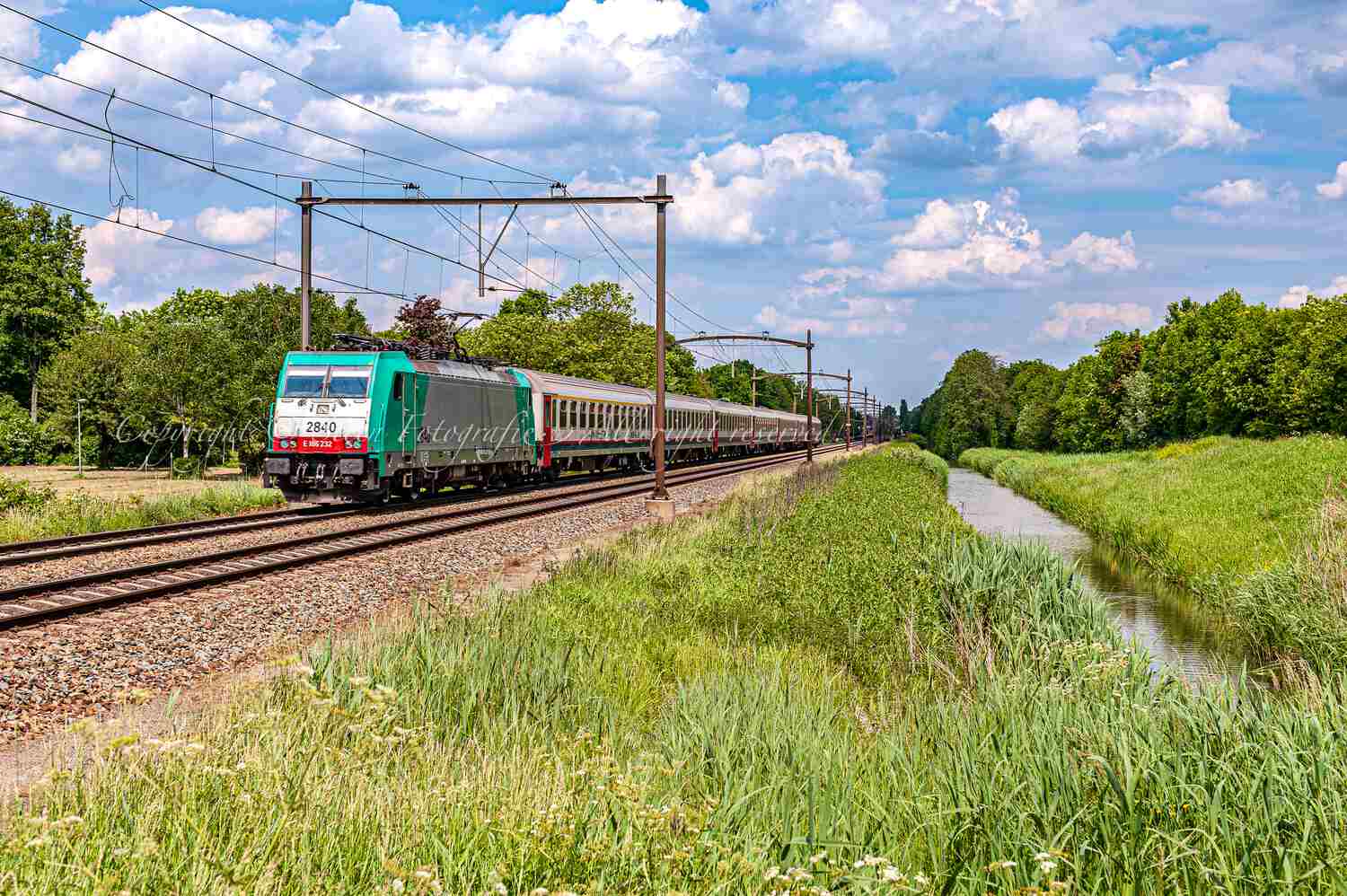 NS TRAXX Interciry Direct 2840