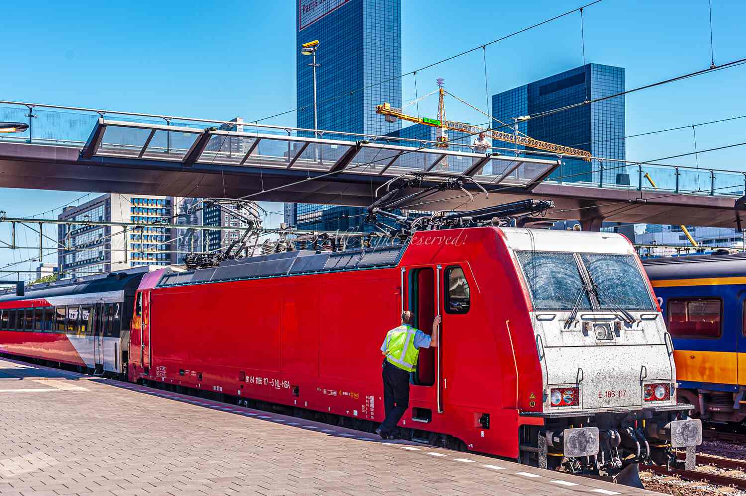 NS TRAXX Hispeed E 186 117