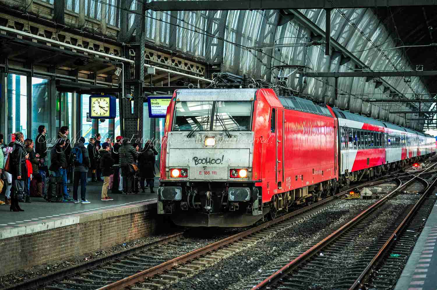 NS TRAXX Hispeed E 186 111