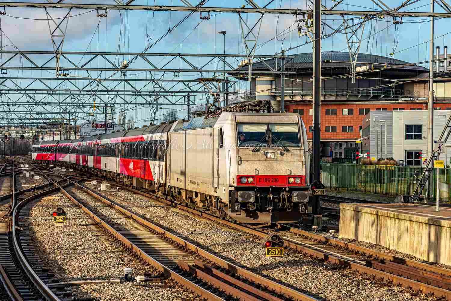 NS TRAXX IC Direct 186 236