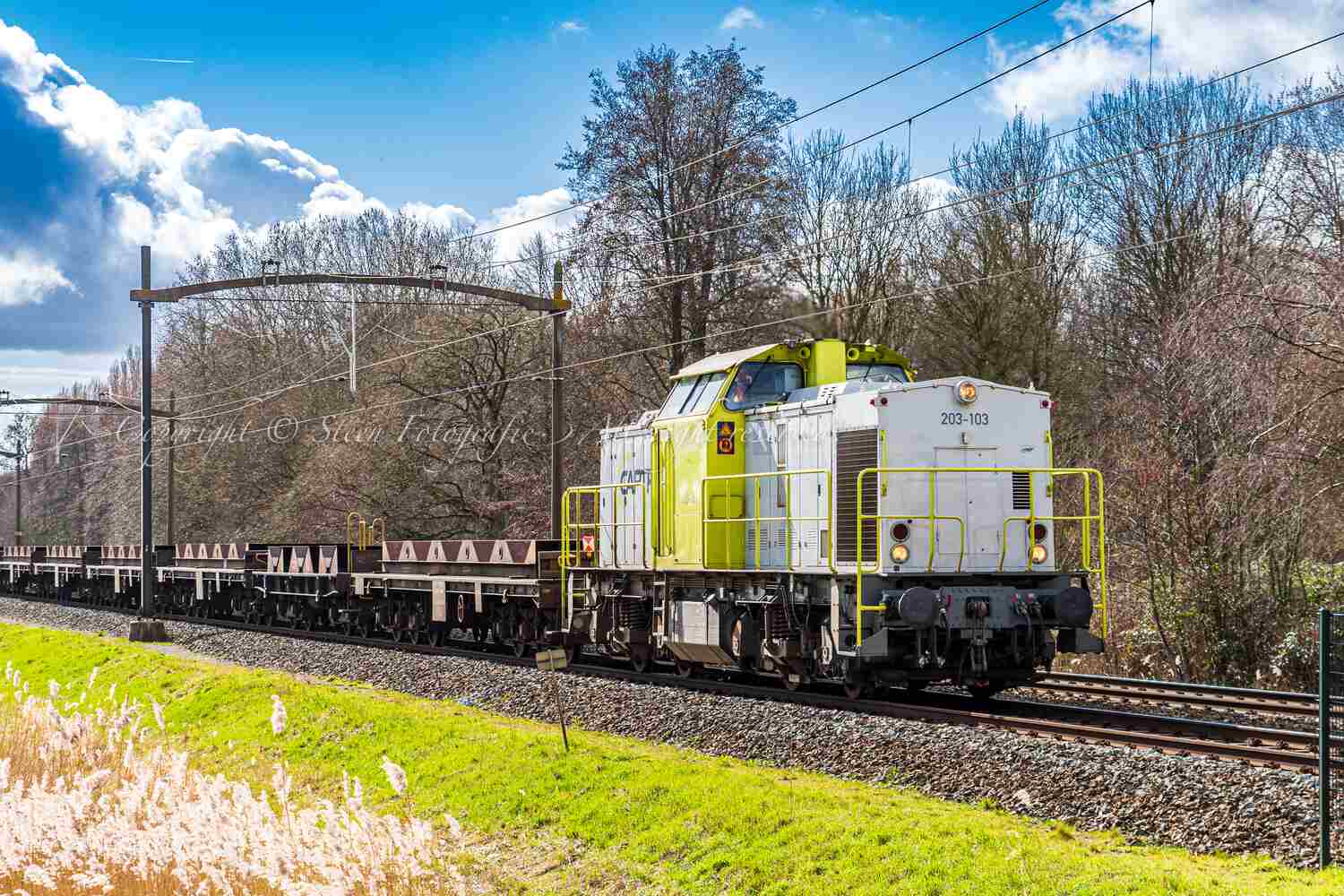 Captrain, V100, 203-101