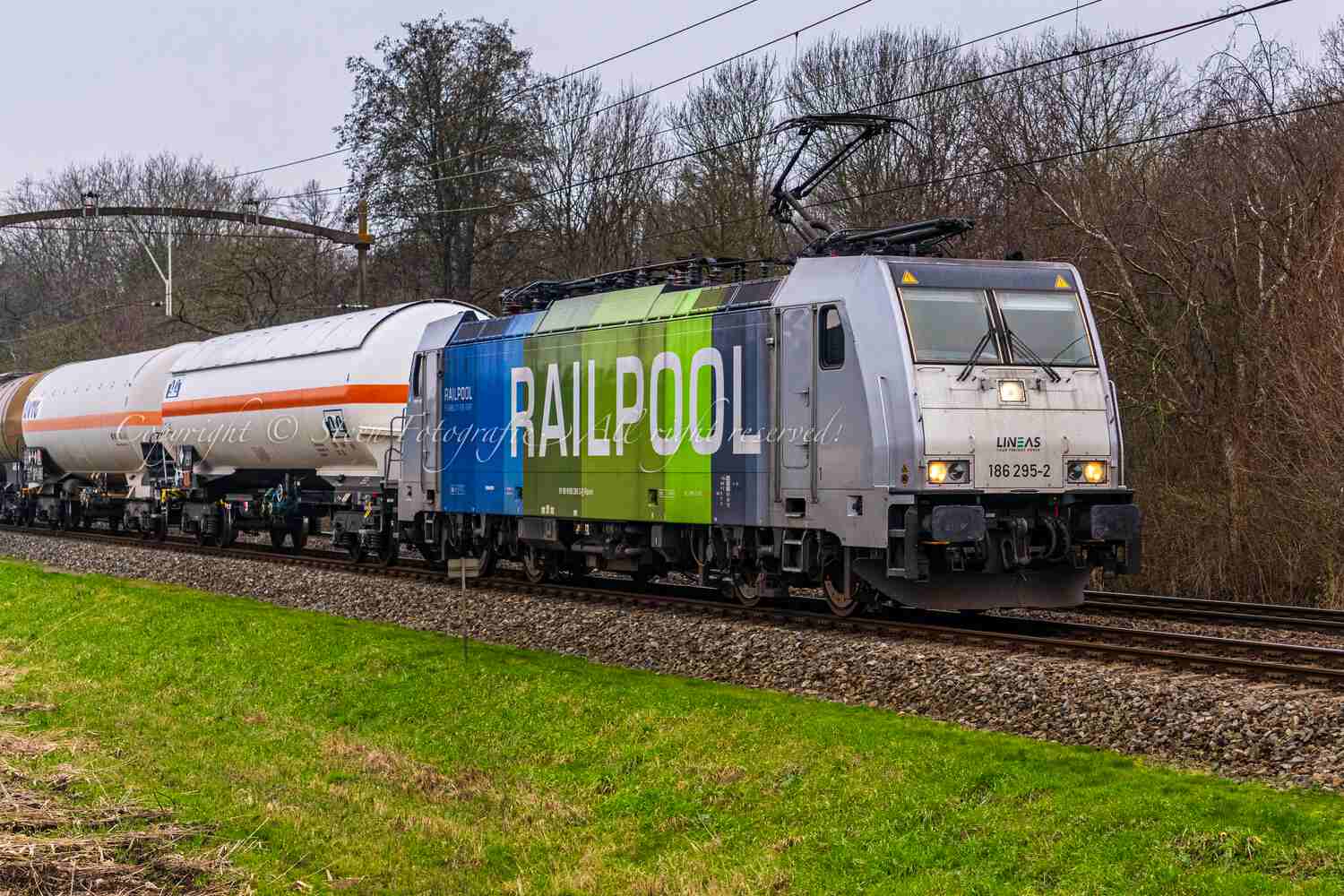 Railpool / Lineas 295-