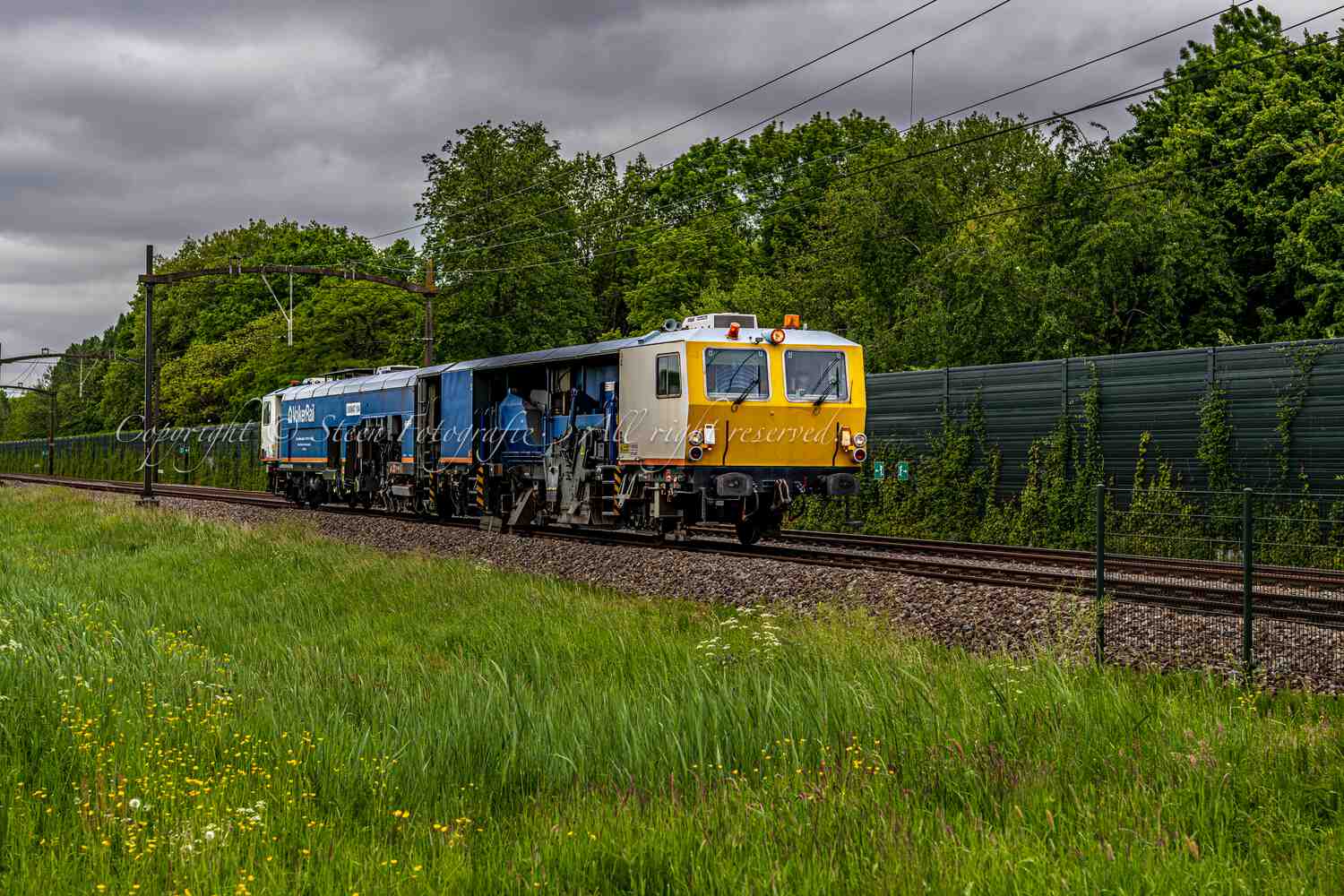 Volker Rail Uninmat 104