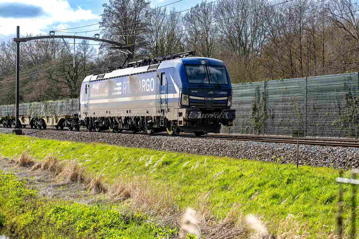 ELL / RTB Cargo 193 564