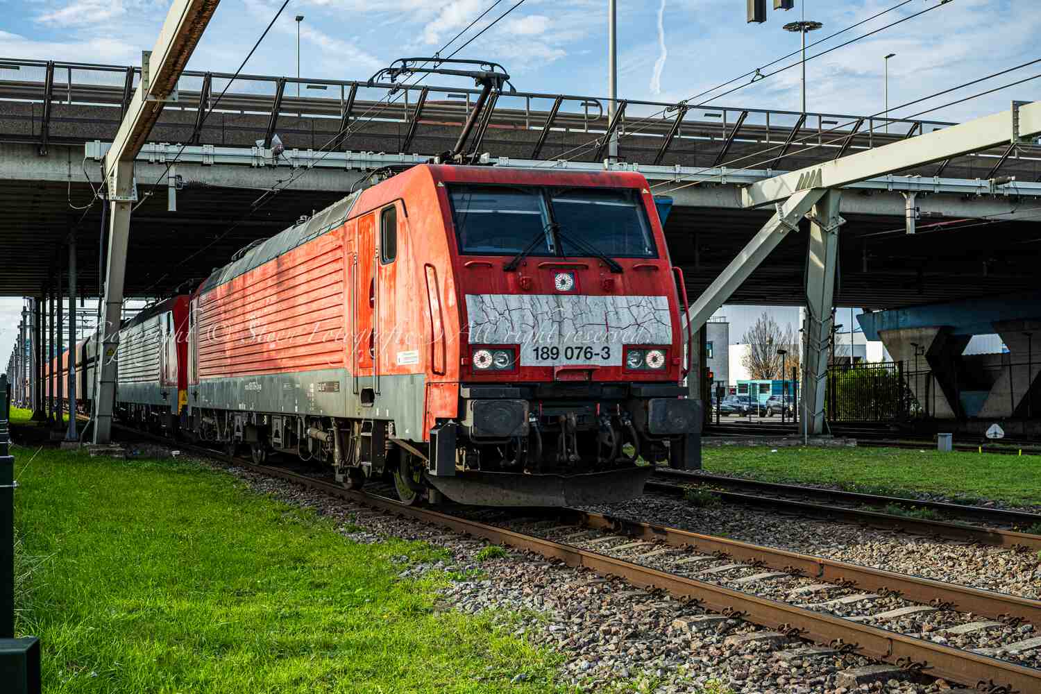 Dubbeltractie DB 189 076-3 en 189 049-0