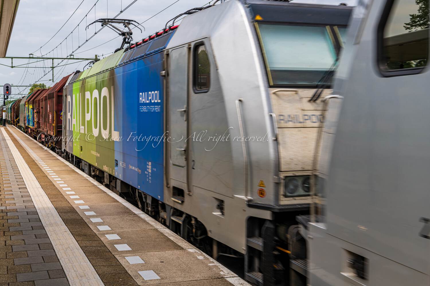 Railpool / Lineas E 186 295-2